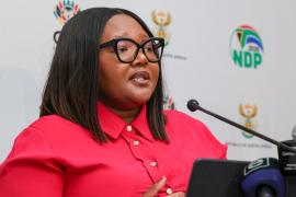 Government resolves stipend payments for education assistants